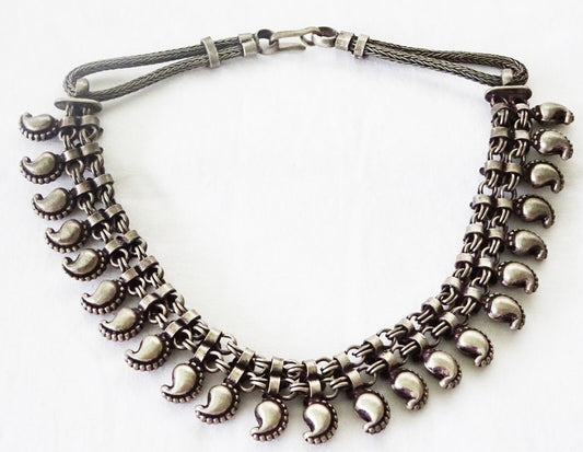 Vintage S.E. Asian or Indian unmarked Silver Alloy Necklace Choker (Lum)#93