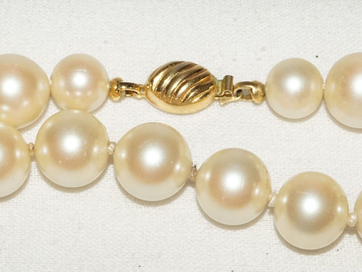 Vintage Faux Pearl Necklace 30" w. Gold Plated Clasp (KoS) L15