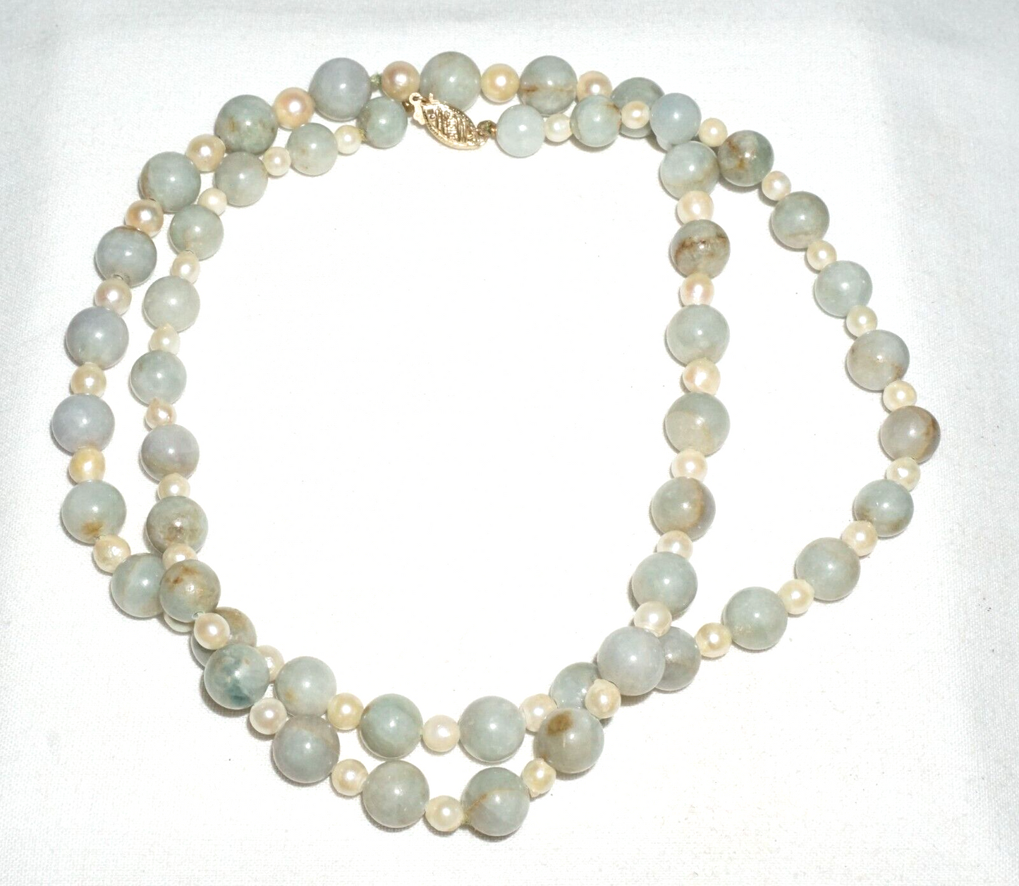 Vintage Chinese Jadeite Jade & Pearl Spacer Bead Necklace w. 14k Clasp (---)