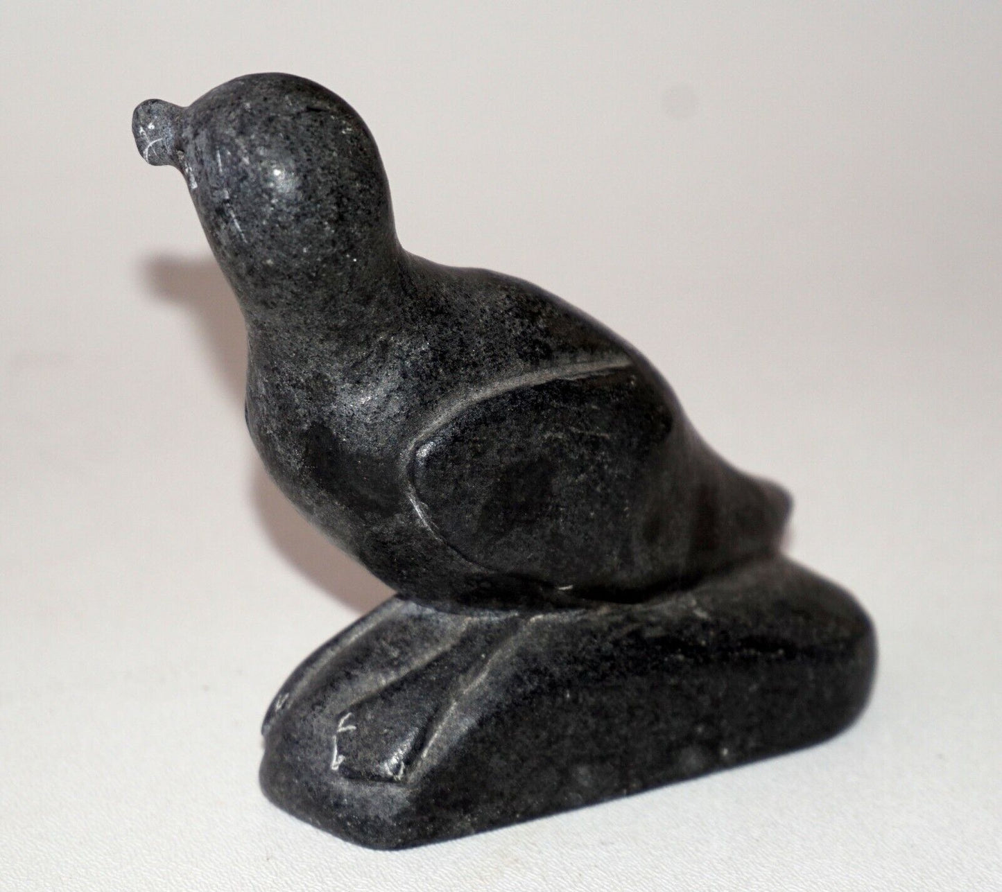 1984 Eskimo Stone Carved Bird Albatross Sculpture Canada Eskimo Esquimaux (Kor)