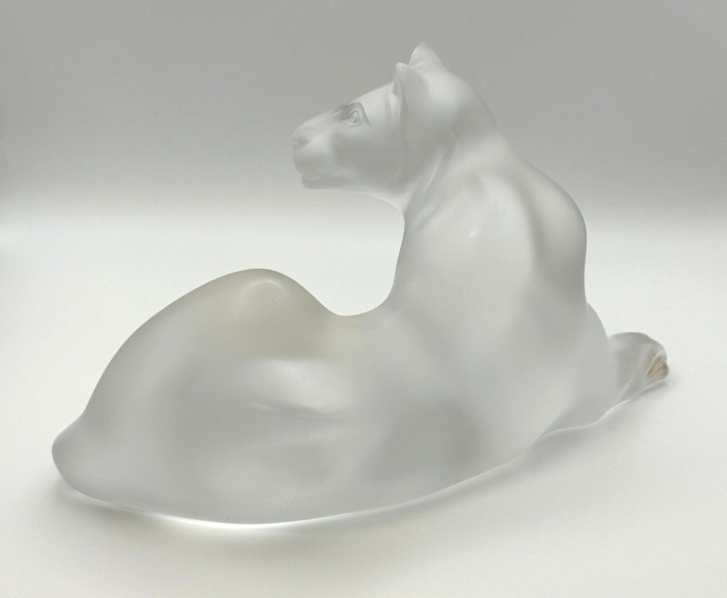 Vintage Art Glass Crystal Simba Lioness Sculpture (InS)15