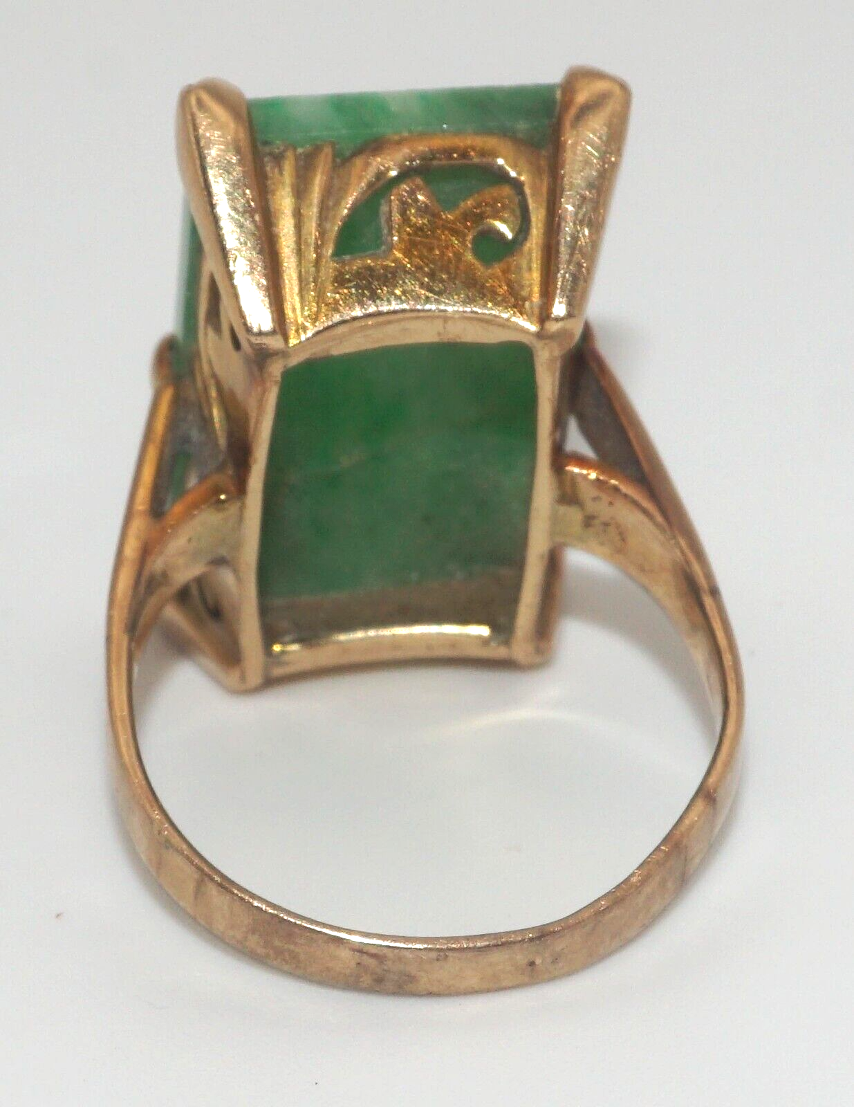 Vintage Art Deco 14k Yellow Gold Ring Sz. 9.25 w Carved Jadeite Accent (LeD)