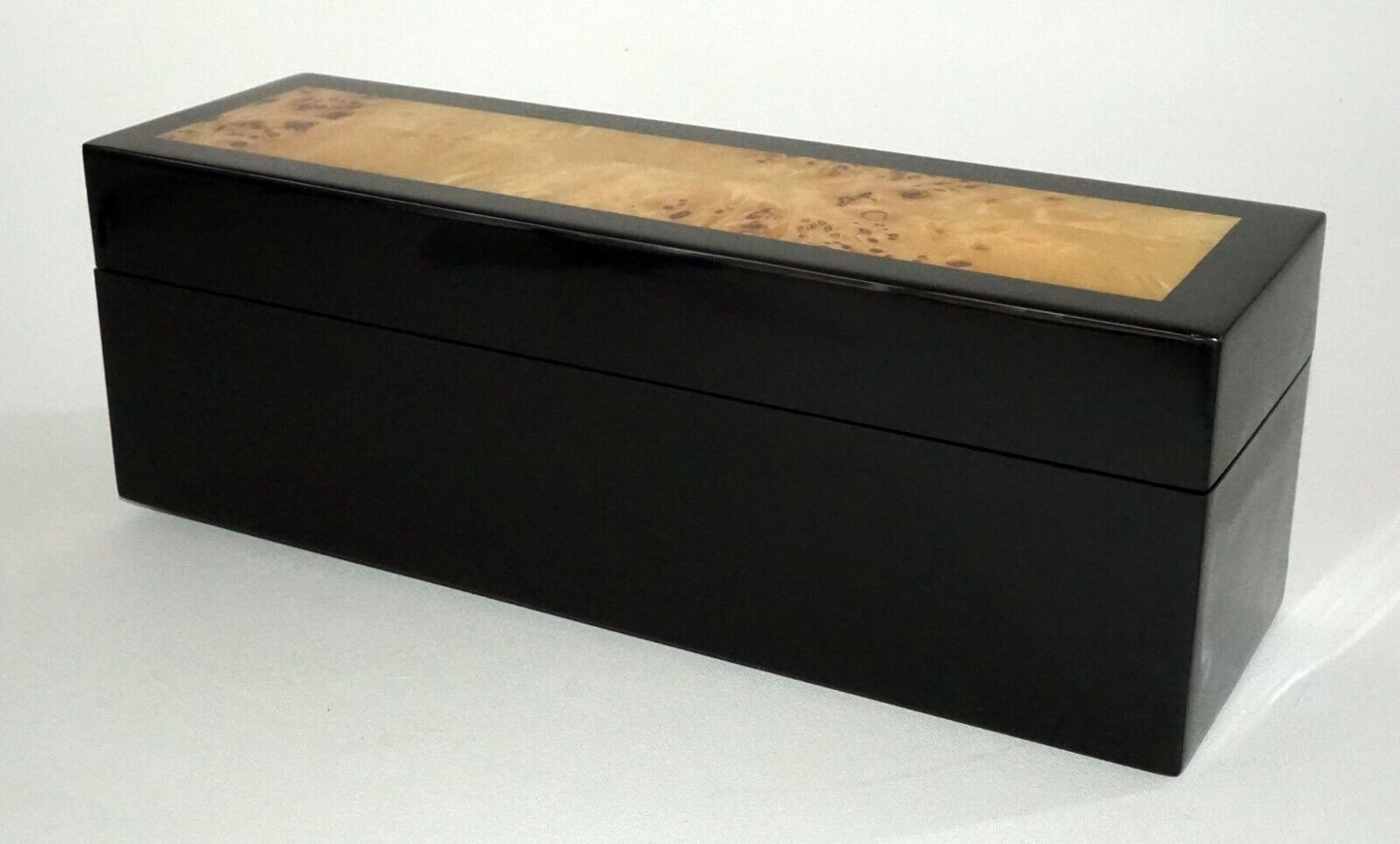 Vintage Japanese Black Lacquer Covered Box w. Honey Burl Inlaid Accent (CWo)