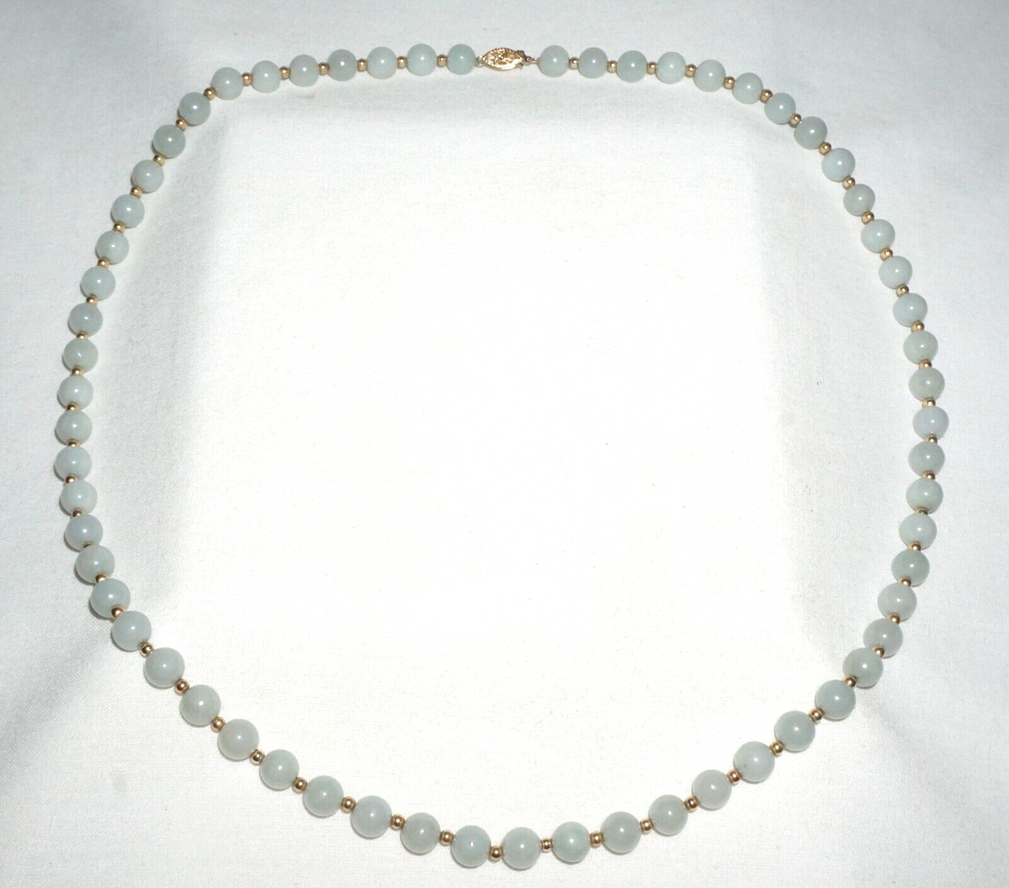 Vintage Chinese Jadeite Jade & Gold Spacer Bead Necklace w. 14k Clasp (---)