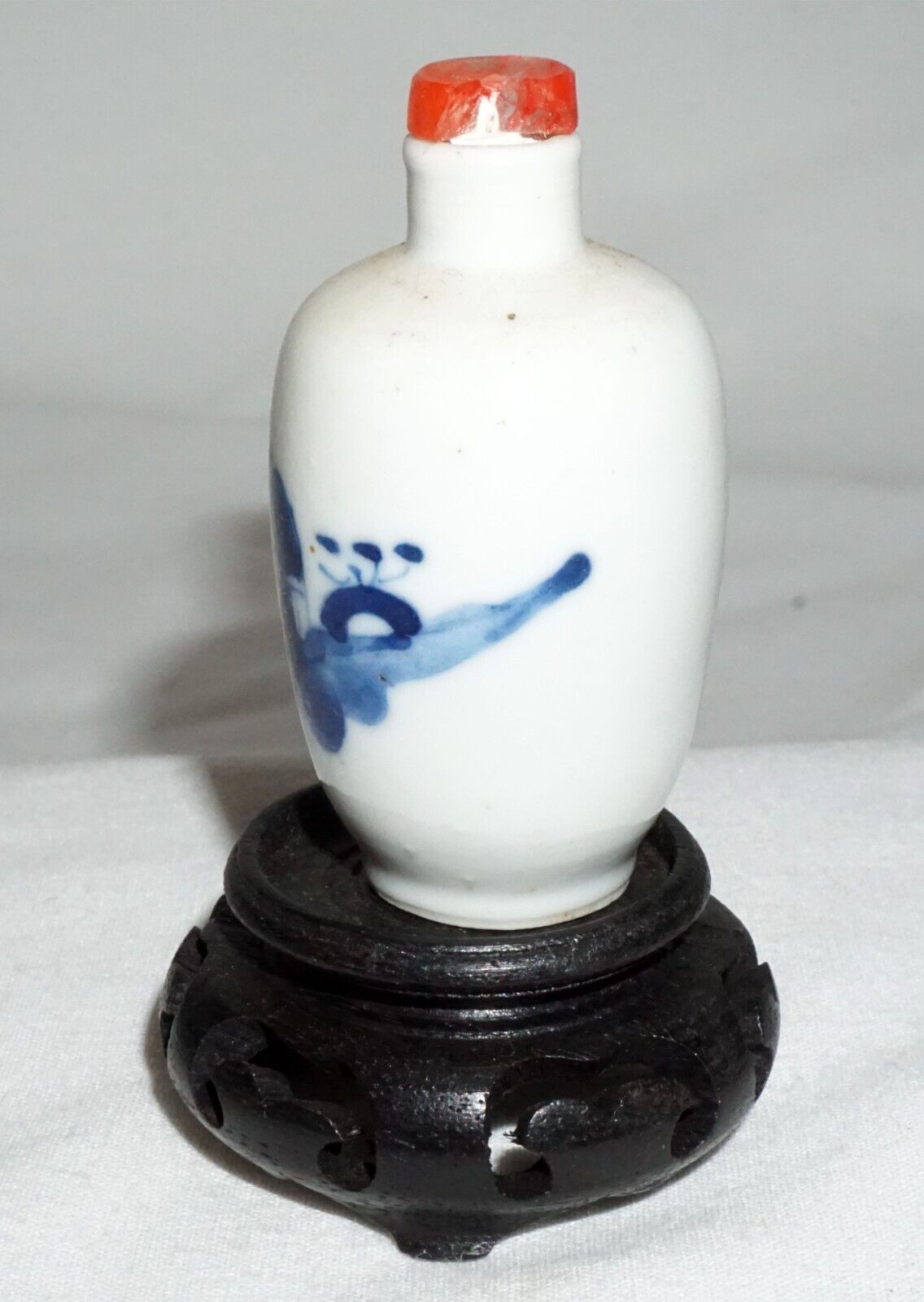 Vintage Chinese B&W Porcelain Snuff Bottle w. Figure in Landscape Motif (LLA)