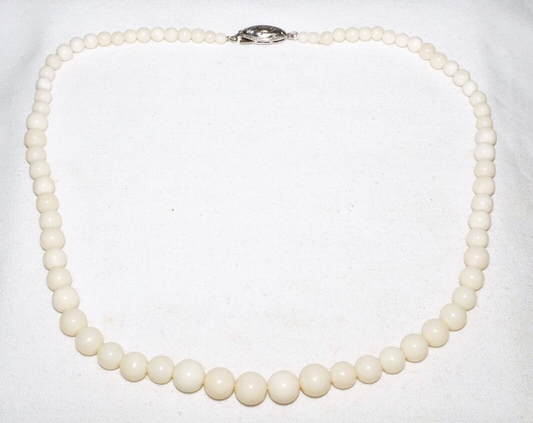 Vintage Chinese White Coral Bead Choker Necklace w. Silver Clasp (InS)L6