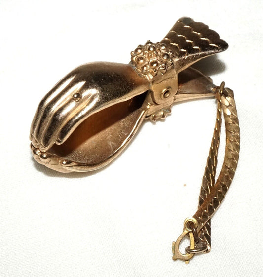 Antique Gold Plated Two Hands Motif Clamp Clip w. Chain & Bail Ring (WoJ)