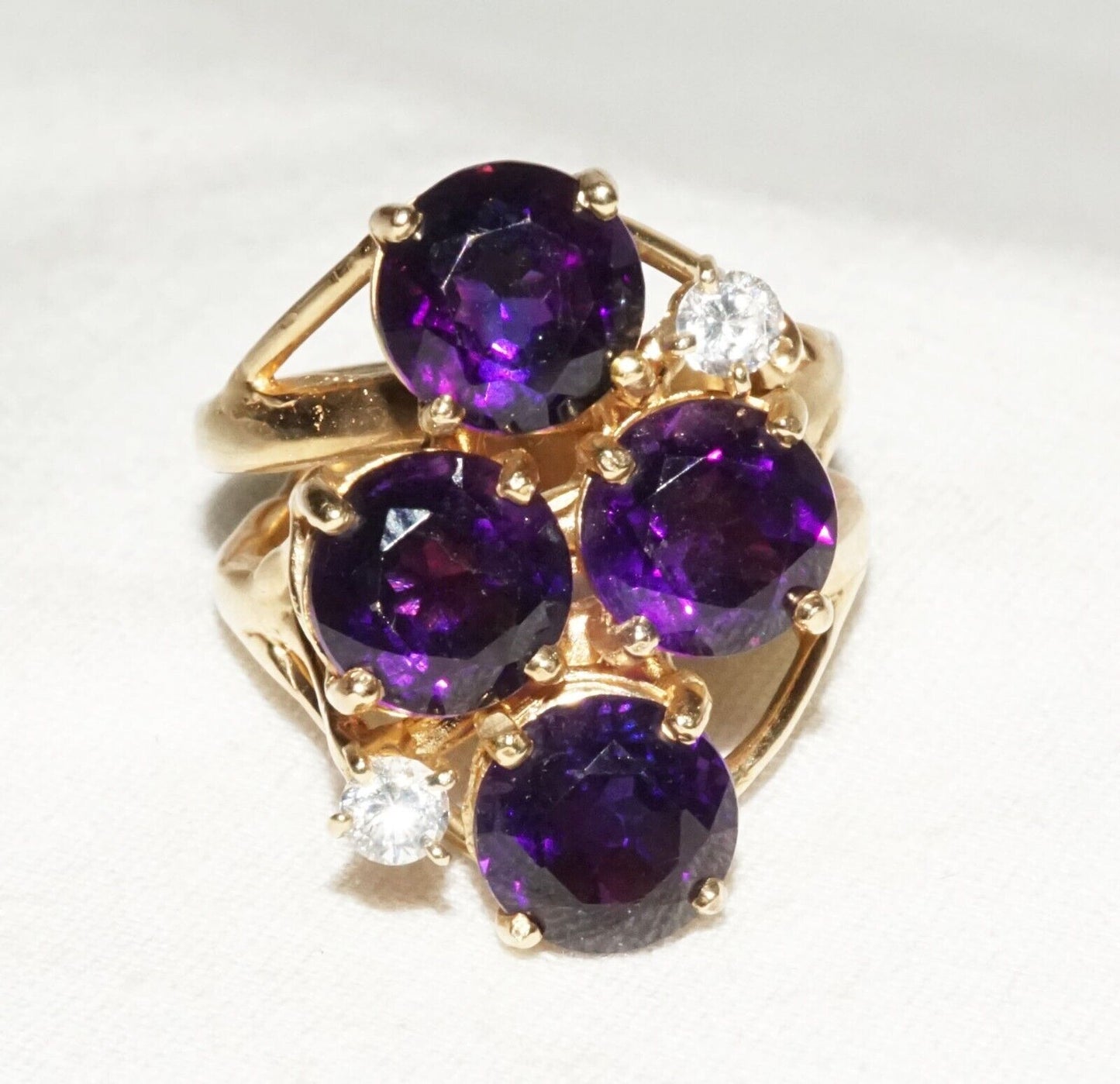 Vintage 14k Yellow Gold Ring Sz.7 w. 4x Amethysts & 2x Cubic Zirconia (GoB) #18a