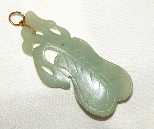 Vintage Chinese Green Jade Leaf Motif Pendant w. 14k Y. Gold Bail (LeS)L21