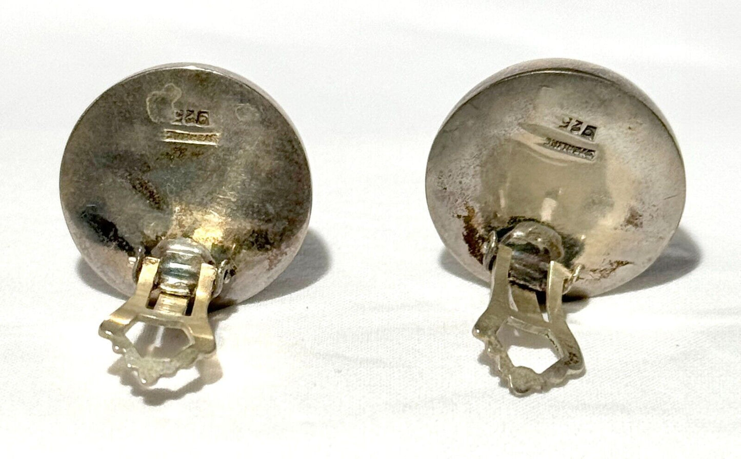 Vtg Sterling Silver Round Hollow Dome Non Pierce Earrings Marked 925 (KiL)19