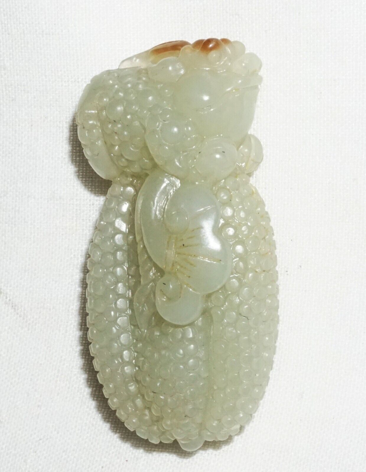 Vintage Chinese Grey Green Nephrite Jade Hand Piece Melon Jin Chan Lingzhi (---)