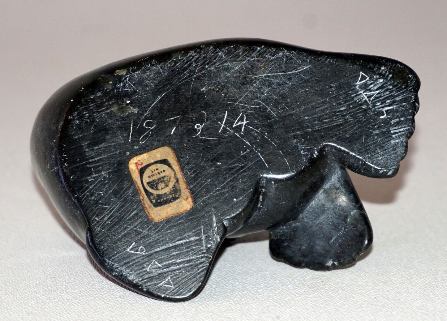 1970s Canada Eskimo Stone Carved Walrus Sculpture signed w. Igloo Tag (Kor)